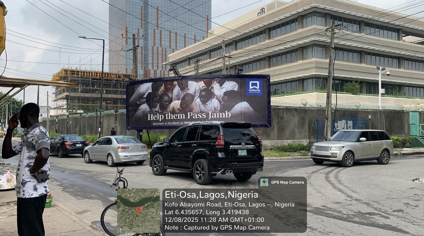 Citybox – Kofo Abayomi by Citibank HQ advertising face and surrounding environment